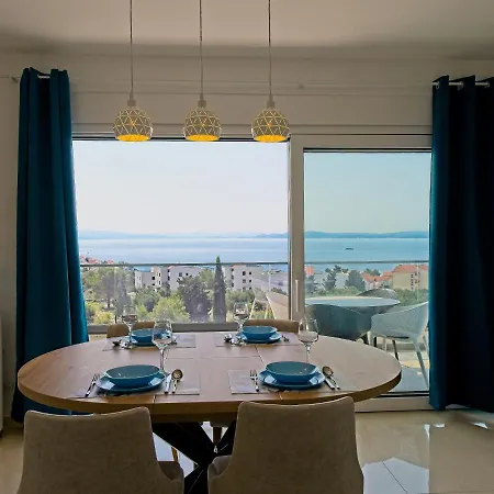 Ivano With Pool&jacuzzi *