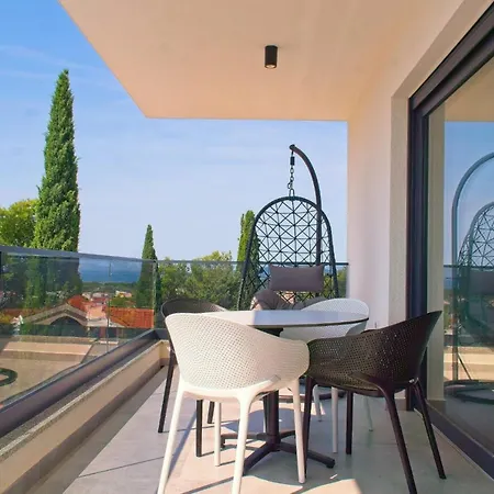 Apartament Ivano With Pool & Jacuzzi