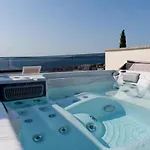 Ivano With Pool & Jacuzzi *